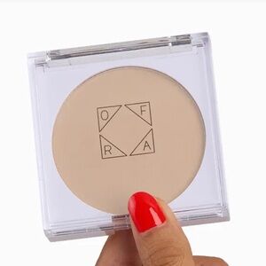 OFRA COSMETICS Pure Matte Finishing Powder in Fair